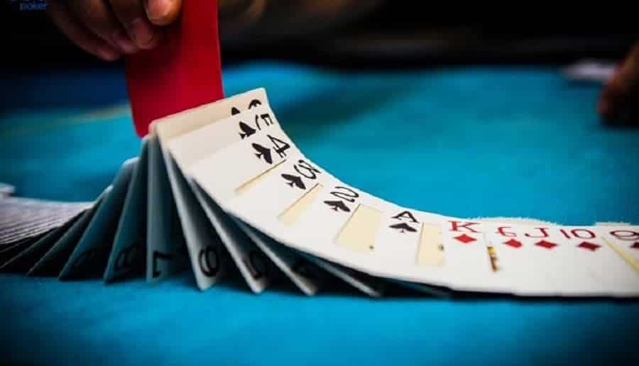 huong dan cach choi bai baccarat dem lai chien thang cao nhat