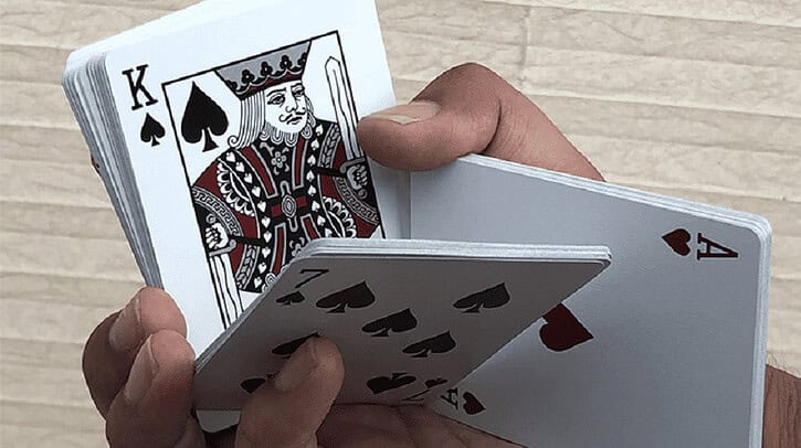Một số bí quyết đánh bài Phỏm hay giúp bạn cải thiện được kỹ năng của mình