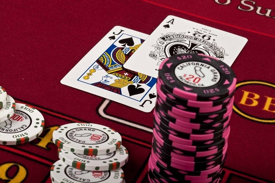 choi blackjack nhu mot chuyen gia voi nhung ky thuat danh bai sau
