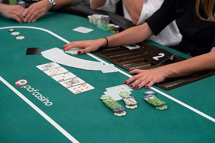 Những kinh nghiệm cực kỳ quan trọng để bạn tồn tại và chiến thắng trong trò chơi Poker