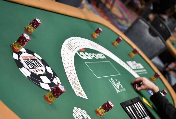 Không thể bỏ lỡ những lời khuyên giúp bạn chơi Poker giỏi và chiến thắng đối thủ khác