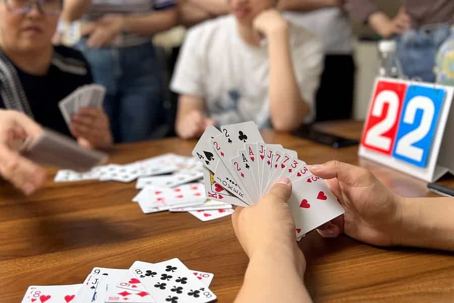 Một số thủ thuật giúp người chơi Tiến lên miền Bắc chinh phục tất cả đối thủ mot so thu thuat giup nguoi choi tien len mien bac chinh phuc tat ca doi thu