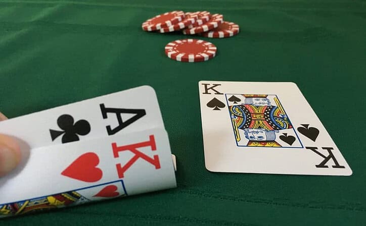 Những lý do khiến bạn luôn là một kẻ thất bại khi chơi Poker hiện nay